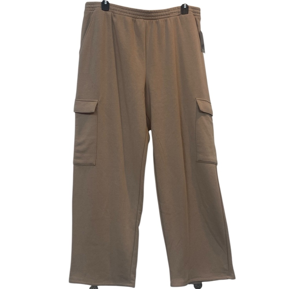NWT  No Boundaries Women's size XXXL Fleece Cargo Sweat Pants - Tan